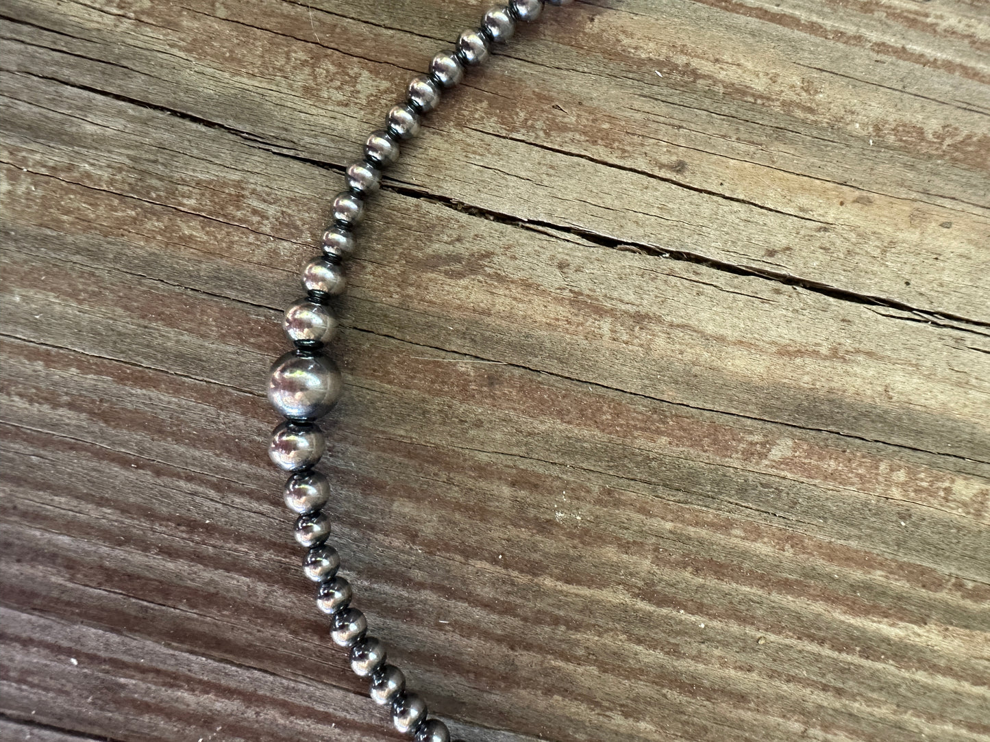 18 inch Graduated Sterling Silver Pearls necklace