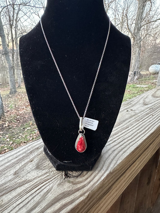 Spiny Oyster Pendant