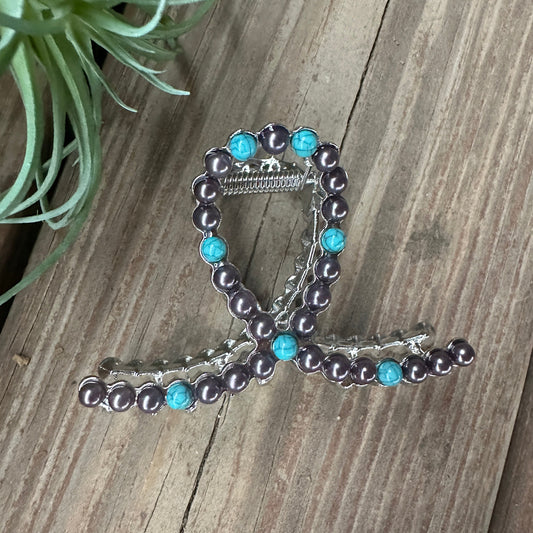 Smaller pearls hair clip-5 stone and faux pearls