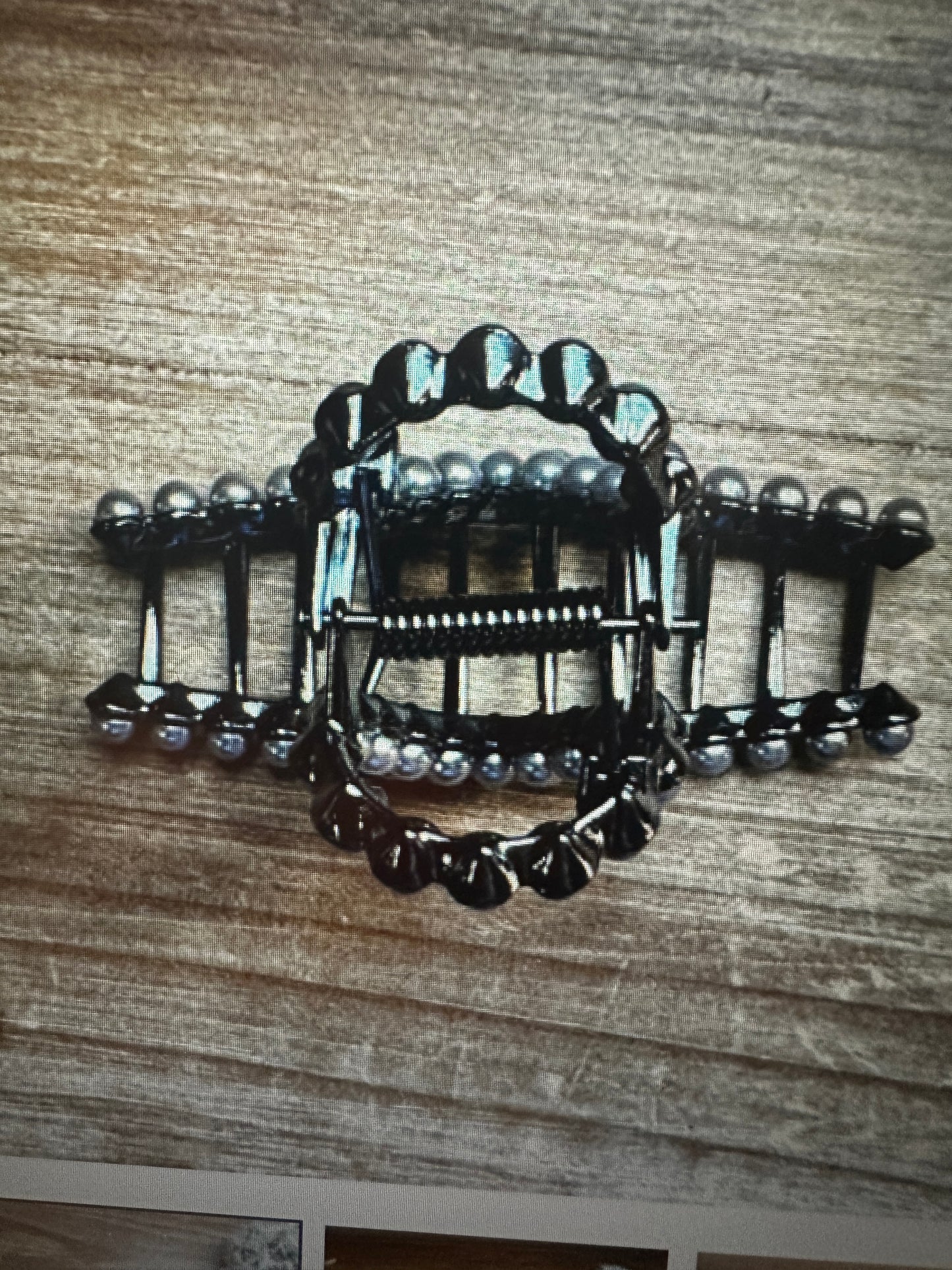 Smaller pearls hair clip-5 stone and faux pearls
