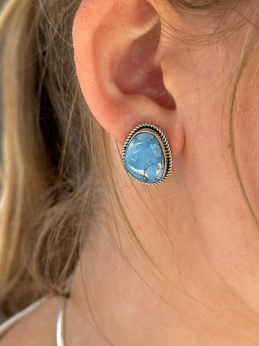 Golden Hills Post Earrings – Navajo Handcrafted
